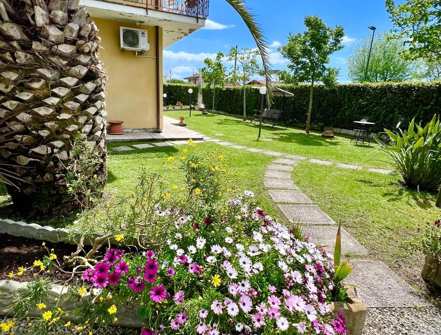 Bed&Breakfast Villa Lorena Forte dei Marmi Italy