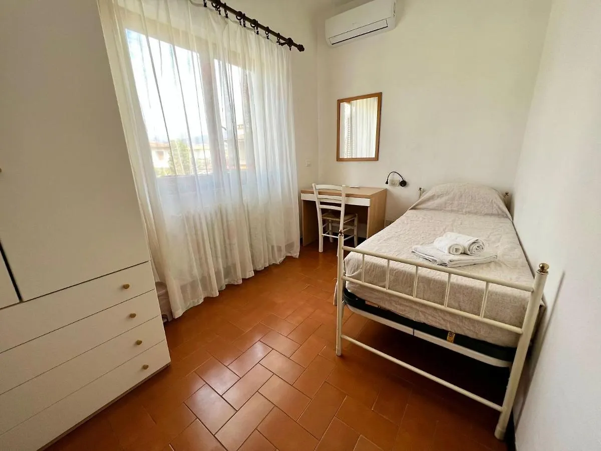 Bed&Breakfast Villa Lorena Forte dei Marmi 0*,  Italy